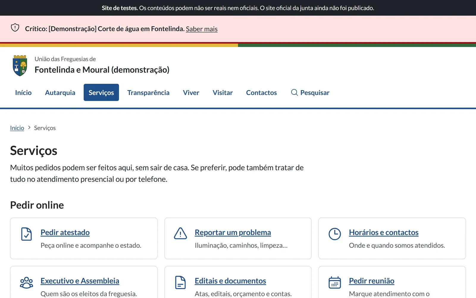 Página de serviços do site de demonstração, com os pedidos online: pedir atestado, reportar um problema, horários e contactos.